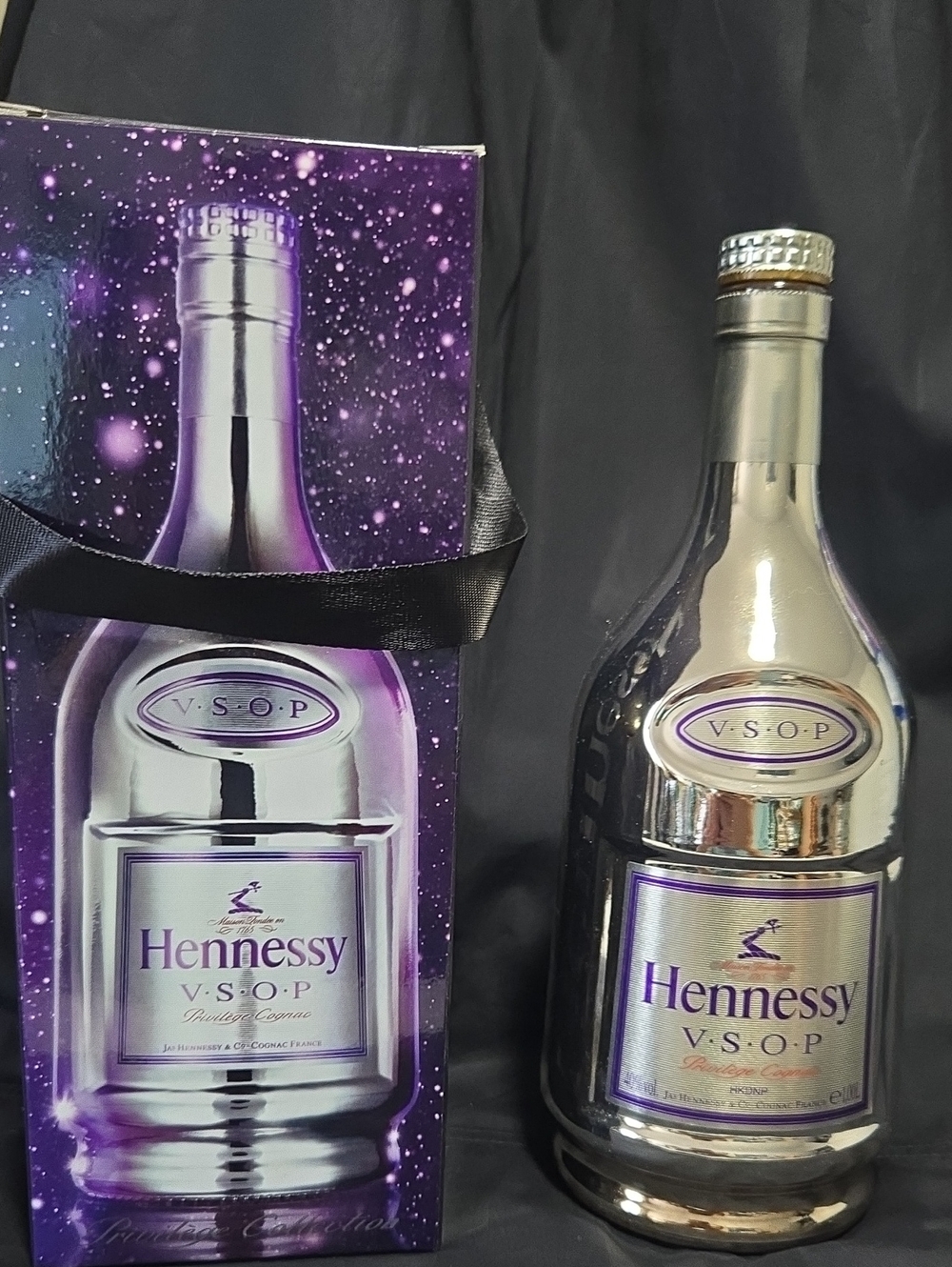 Hennessy Privilege Limited Edition 2011 silver chrome empty bottle